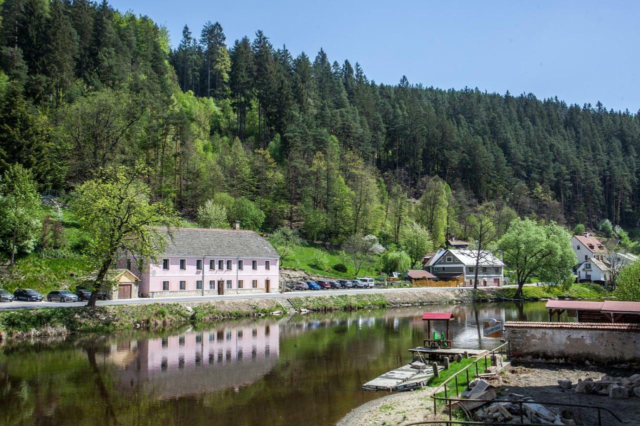 Ubytovani Rozmberk Nad Vltavou 18 Eksteriør bilde
